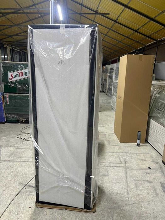 Vitrină frigorifică 182 cm LED R290 profesională