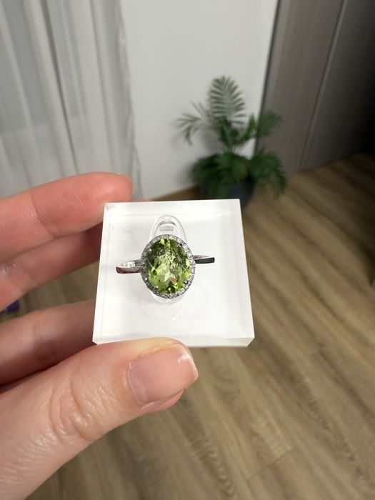 Inel aur alb 14k cu pietre pretioase