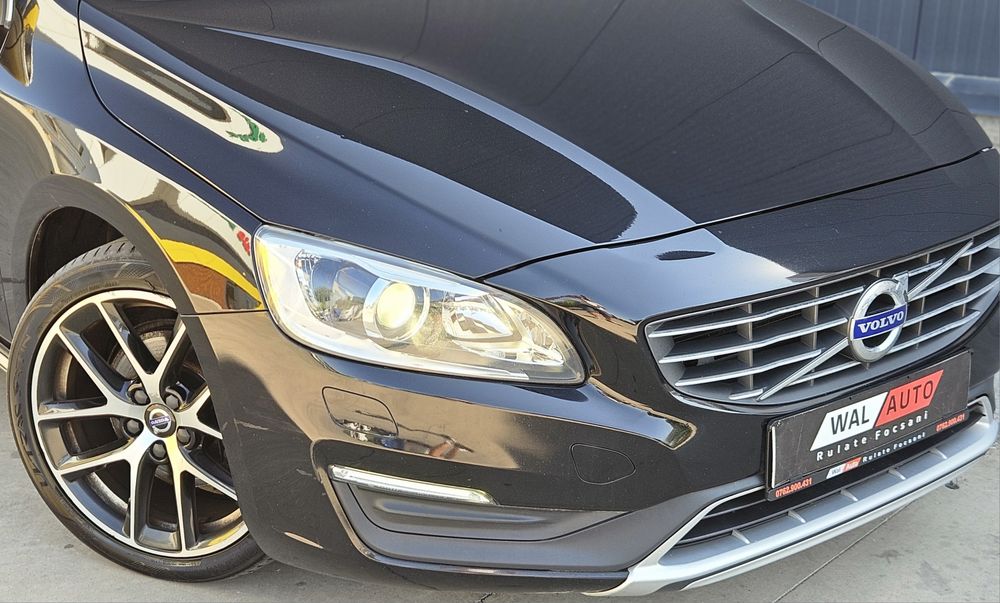 Volvo V60 2.0 D 150 cp 2017 Xenon-Navi-Clima-Jante R18-Scaune incalzite
