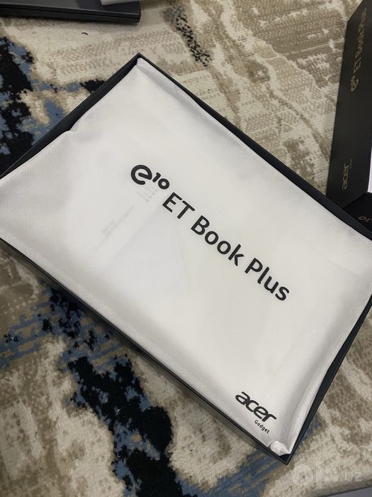 Acer M16P noutbook.