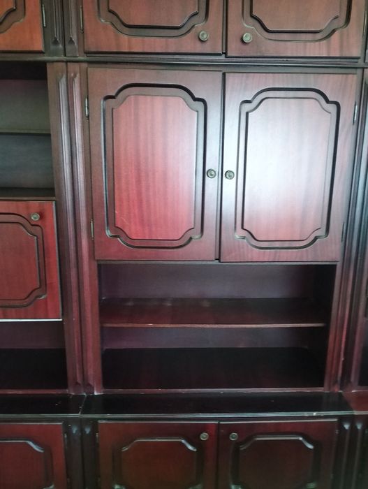 Vând mobila sufragerie.