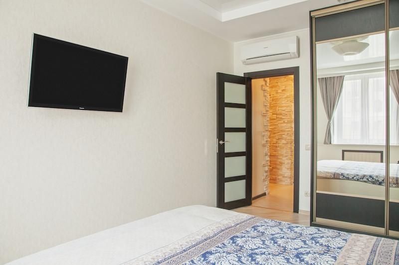 Дава се под наем Двустаен апартамент в София, Център - 58 кв.м за 378.93 € - Снимка #3