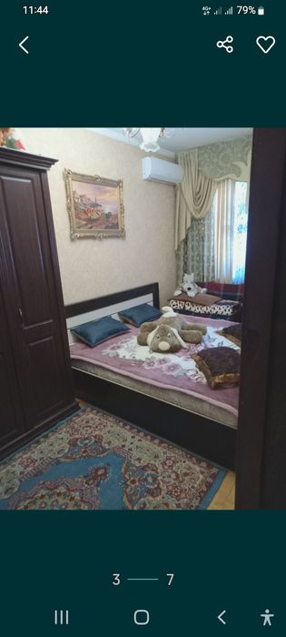 Сдаётся одна комната в трех комнатной квартире с хозяйкой,на один меся