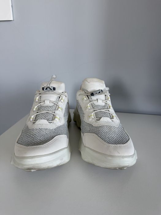 Ecco adidasi marimea 38