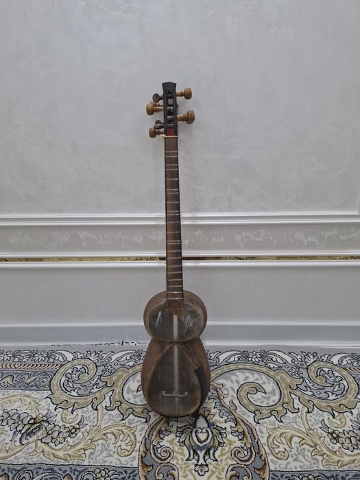 Xorazmdan dutor. Narxi kelishiladi