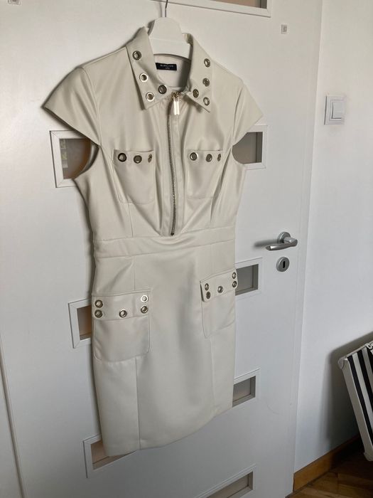 Нова Рокля GUESS S размер