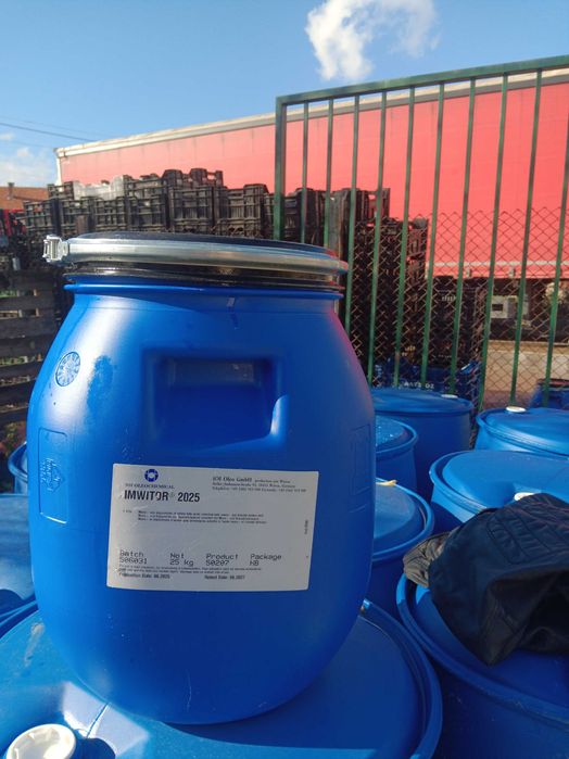 Пластмасови бидони 30л и220л