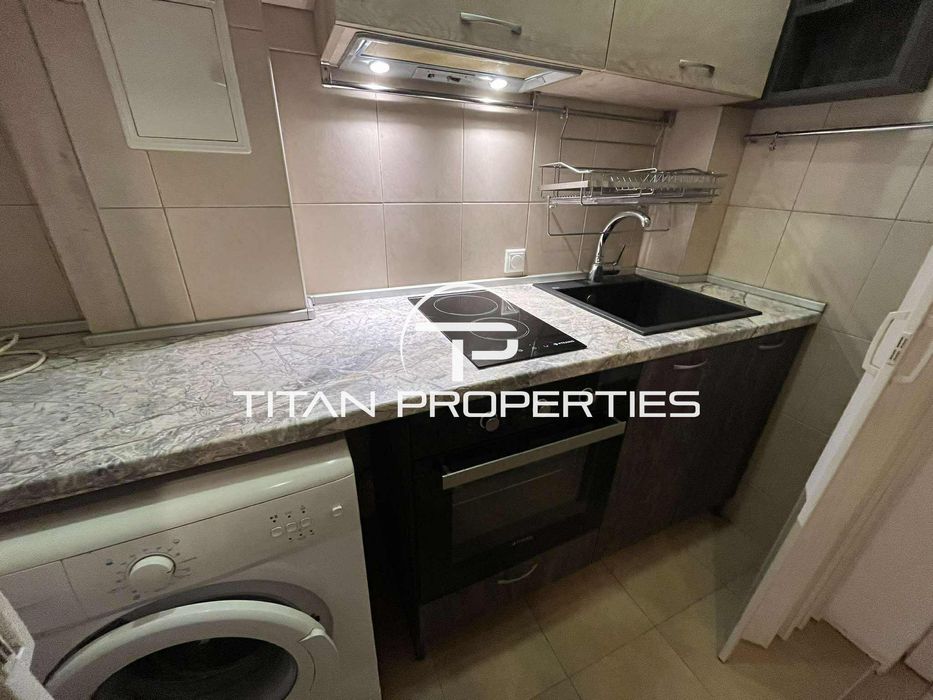 Дава се под наем Двустаен апартамент в Варна, Център - 70 кв.м за 400 € - Снимка #2