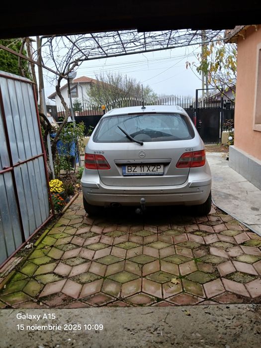 Mercedes benz B 180.