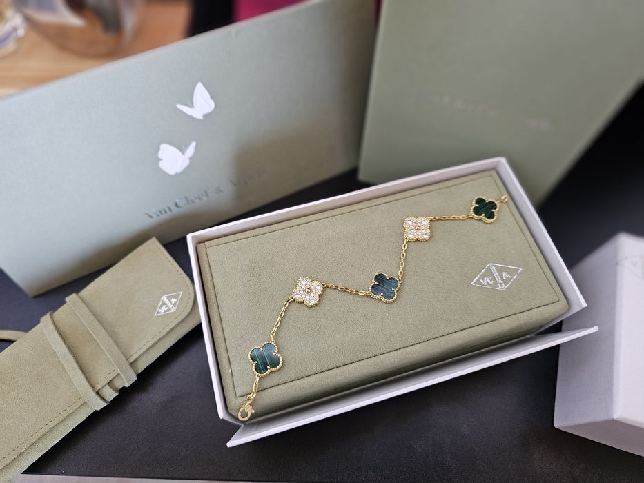 Van Cleef & Arpels Diamonds