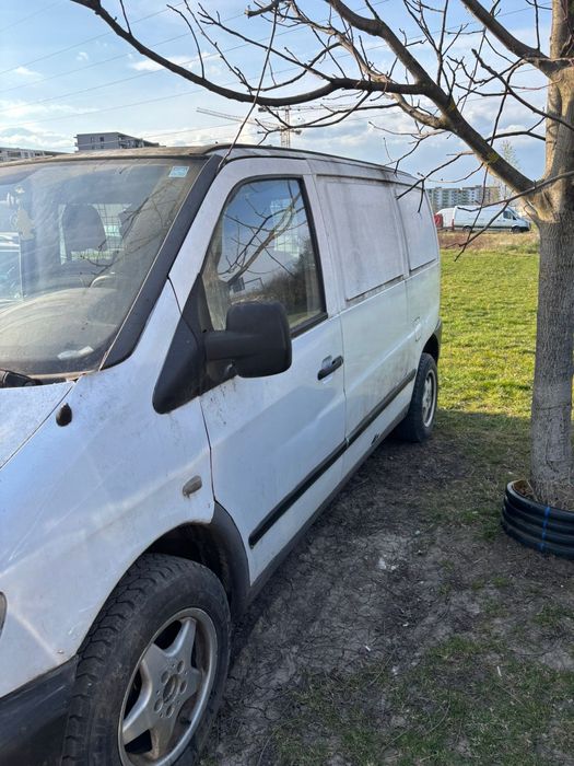 Vand mercedes vito 2002 2.2d sau la cerere mai mare se dezmembrează