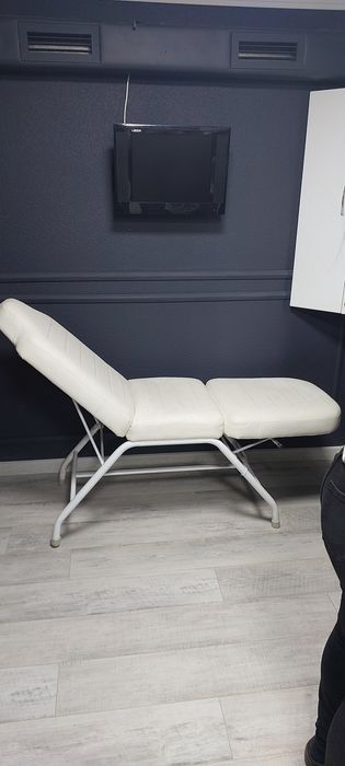 Кушетка косметическая