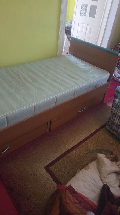 Диван сатылады 1штук