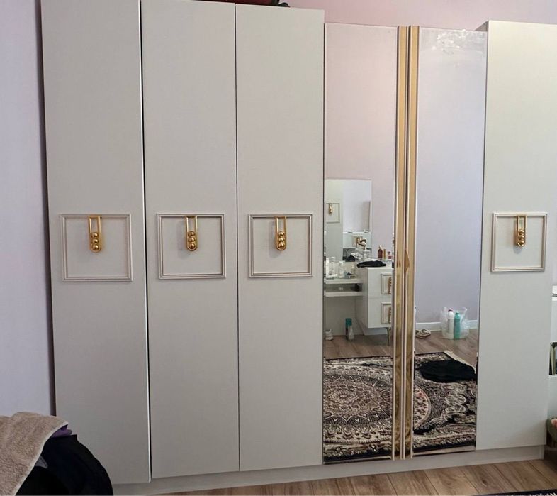 Спальный гарнитур