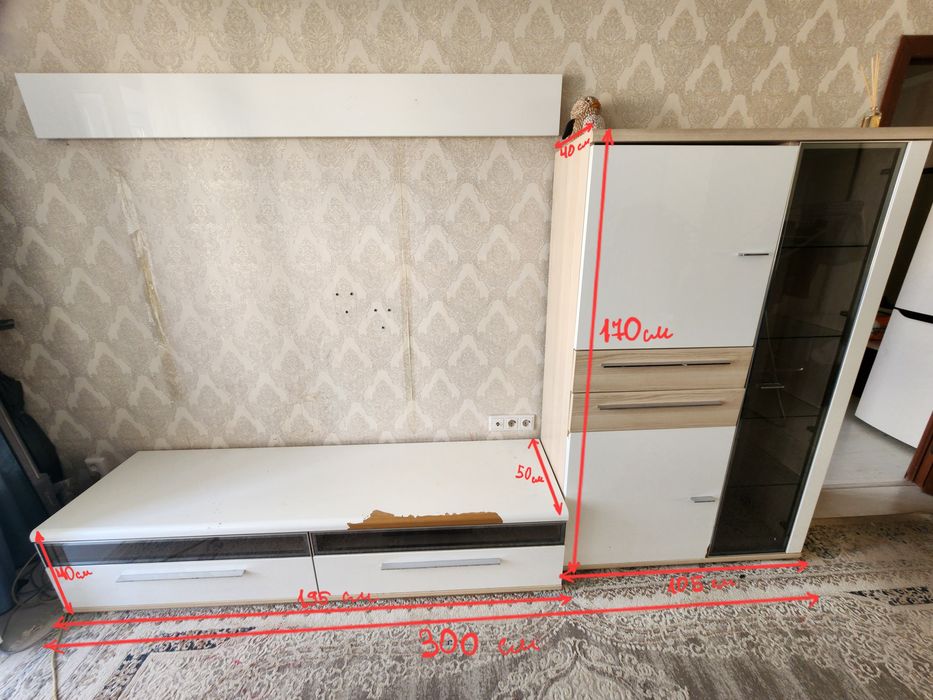 Стенка в гостиную (3 предмета), б/у