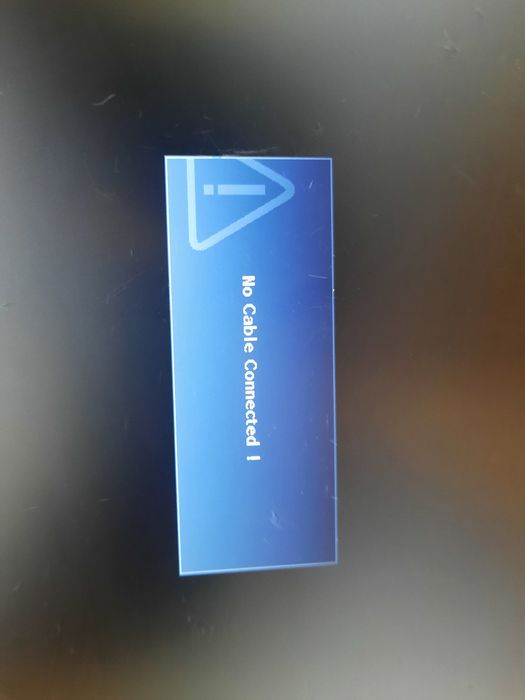 Продаются мониторы