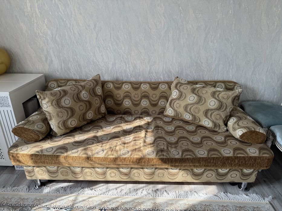 Продам раскладной диван такта