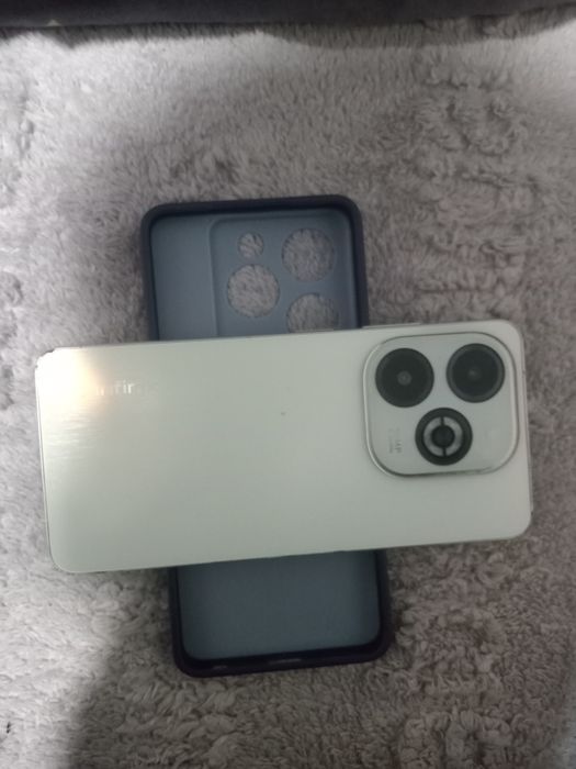 Infinix smart 8 pilus
