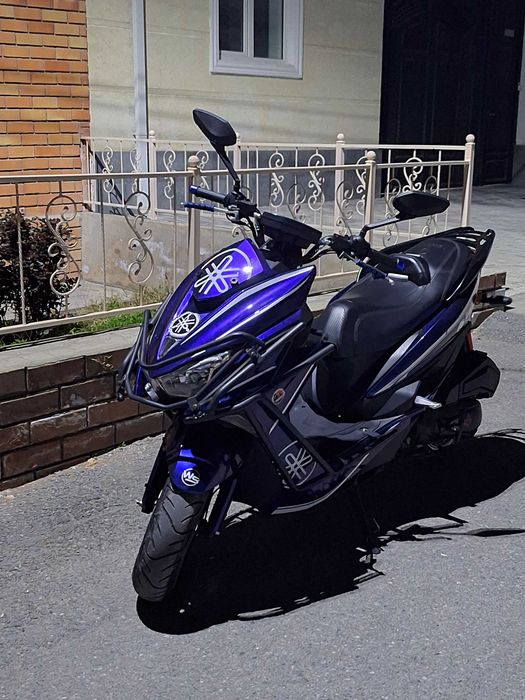 Скутер Force 150