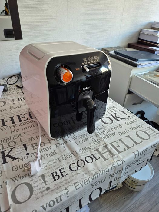 Фритюрник с горещ въздух Tefal