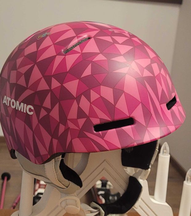 Schiuri Salomon 110 cm, clapari McKinley, mar 24-24.5 (36-38) si casca