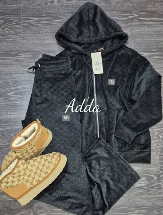 Compleu dama diferite modele