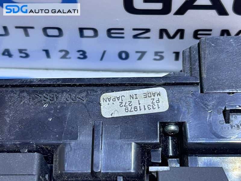 Panou Consola Buton Butoane Releu Avarie Avarii Blocare Deblocare Usi Portiere Opel Astra J 2009 - 2016 Cod 13311979 [D0513]