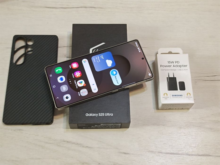 Като нов Samsung Galaxy S25 Ultra 512 GB Гаранция