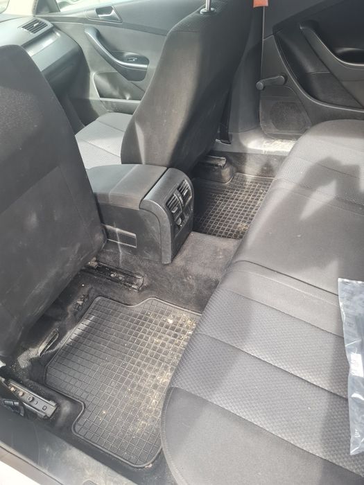 Vand volkswagen passat break,pretul este negociabil