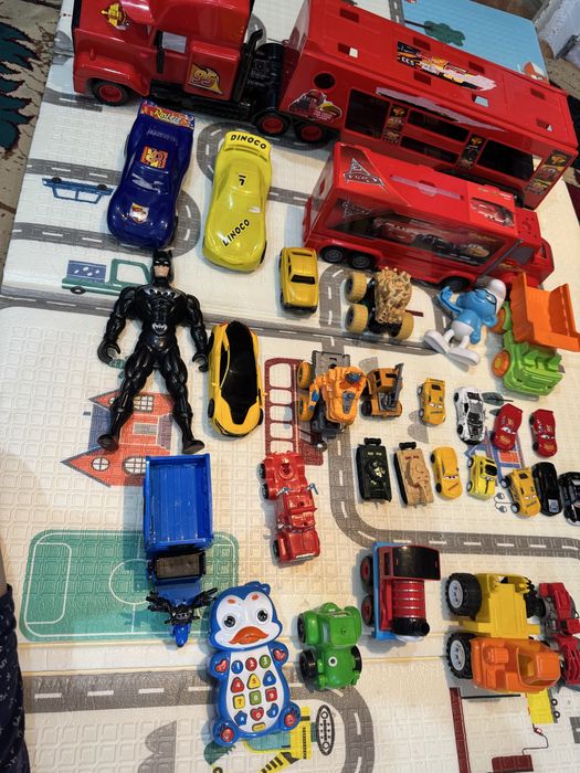 Продам детские игрушки для мальчика