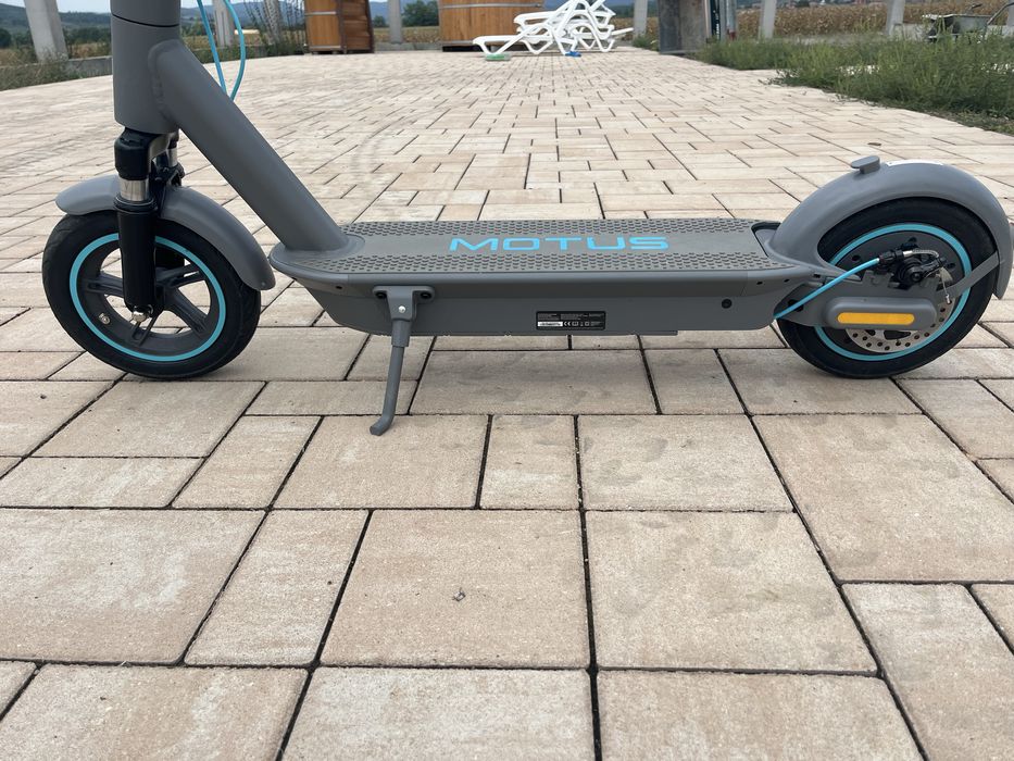 Trotineta electrica Motus Scooty 10” Plus
