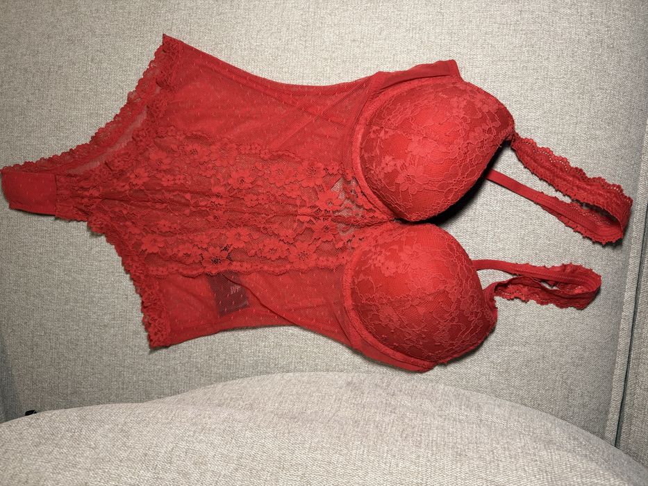 Ново дантелено боди HM