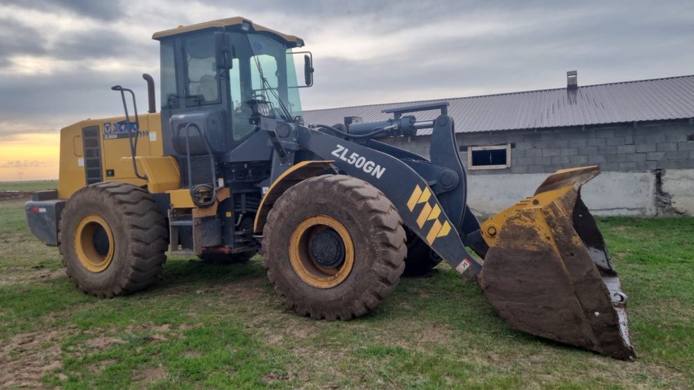 продается погрузчик XCMG ZL50GN