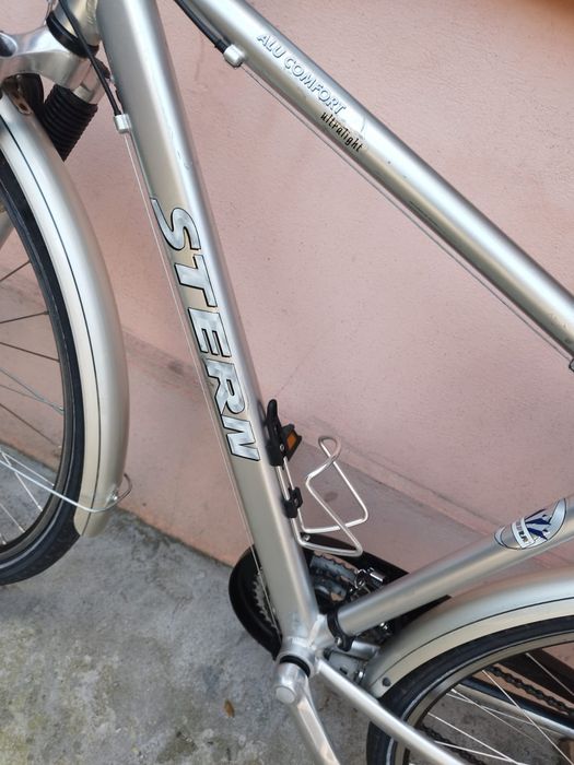Vând bicicleta nemțească.
