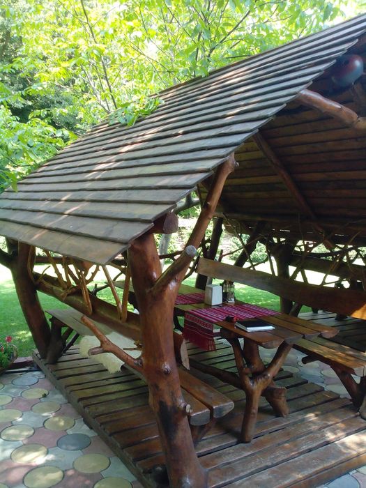 Terase, Foisoare, Cabana stil A-Frame si Case din structura de lemn