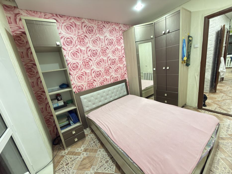 Спальный гарнитур