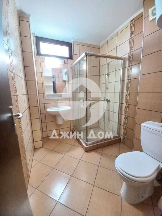 Тристаен апартамент в к-с „Вияна“, гр. Несебър