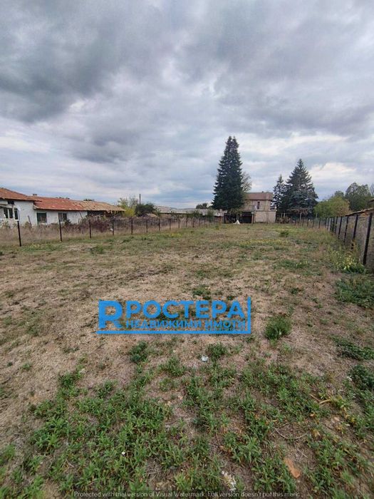 Продава се Парцел в с. Ловец, Област Търговище - 800 кв.м за 22 €/кв.м - Снимка #1