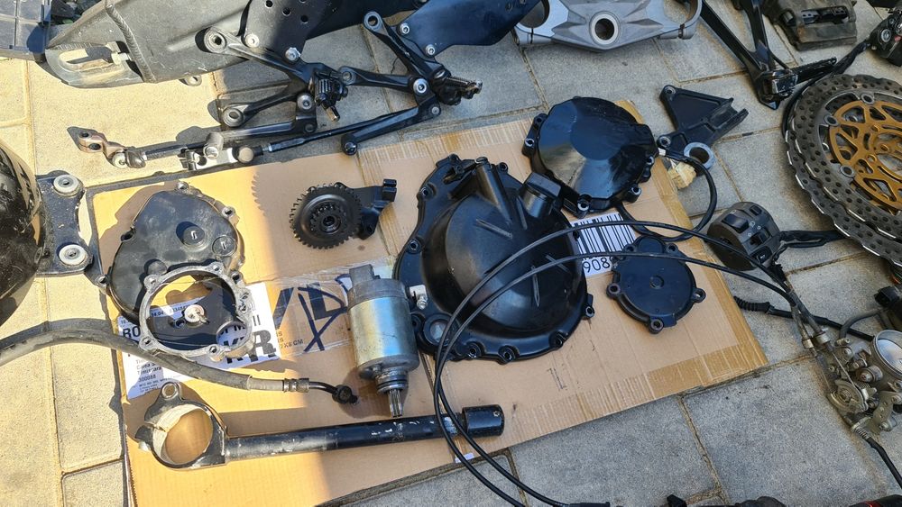 Scărițe Kawasaki ZX6R 2007 2008, capace, piese, cadru spate , jug