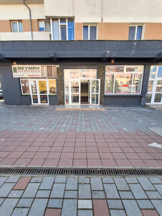 Închiriez spațiu comercial Mioveni