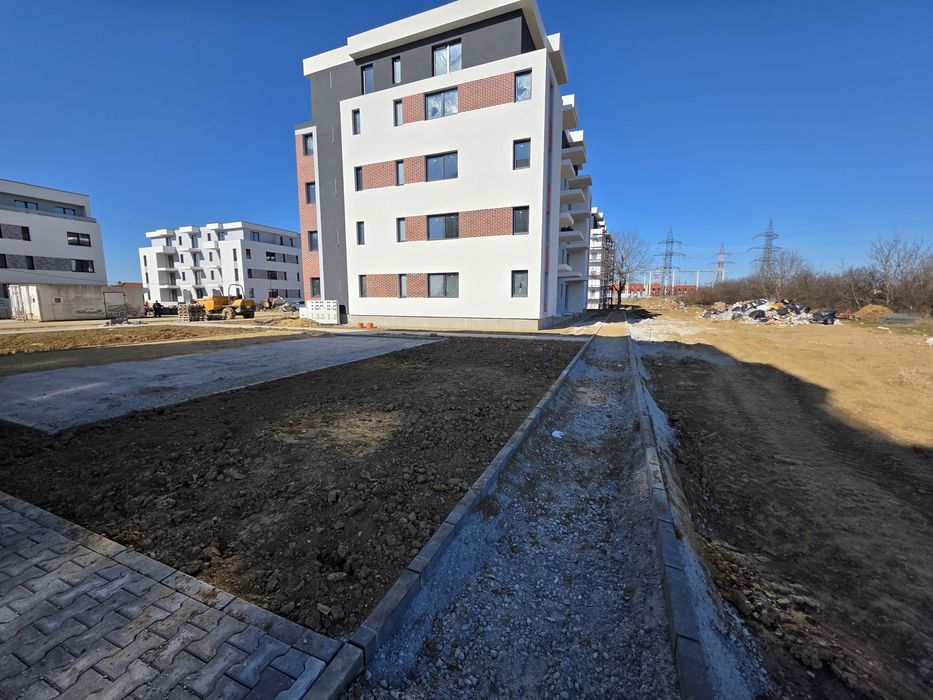 Proprietar vand apartament nou Micro 17