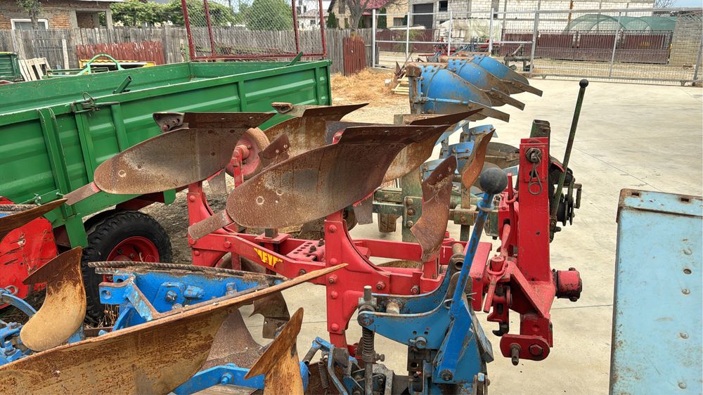 Plug reversibil cu 2 brazde,doua trupite