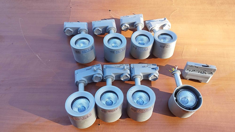 Спот за релсова система 8бр x GU10/50W/230V луни за таван - лампи