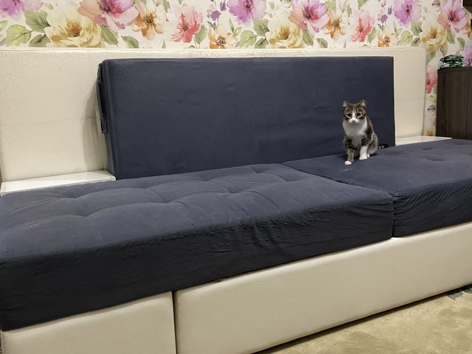 Продам диван Б/у самовывоз