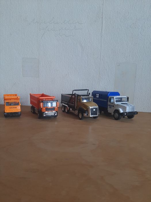 грузовики, модельки