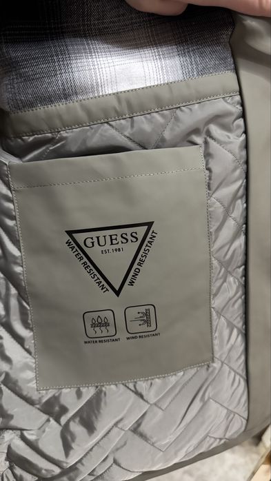 Оригинальный новый плаш Guess из Америки (XL)