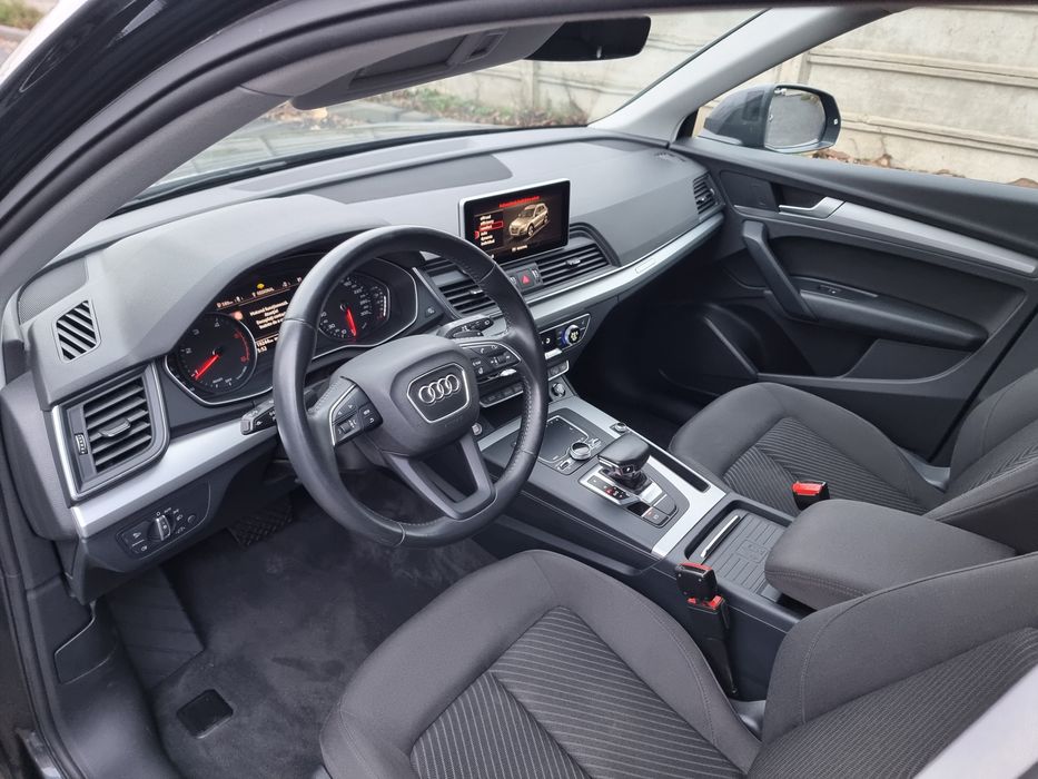 Audi Q5  Quattro S-Tronic  Anul 2019