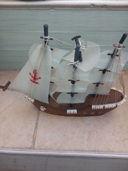 Сувенирен  ветроходен кораб