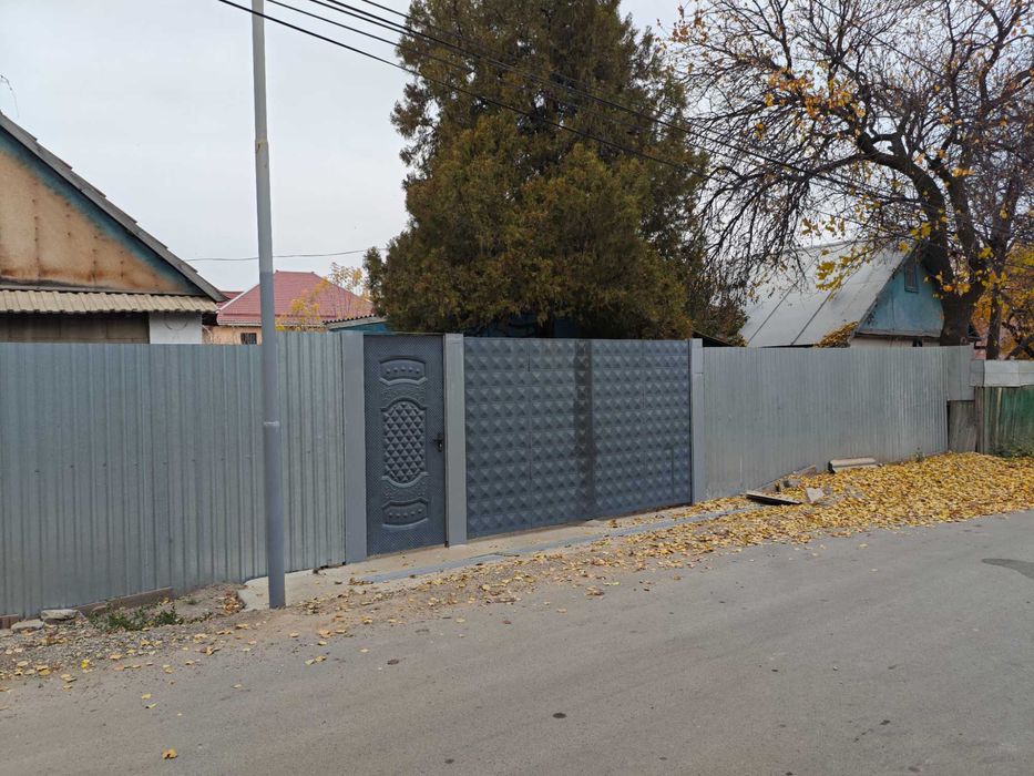 Продается Дом в хорошем районе, удобное местоположение для проживания.