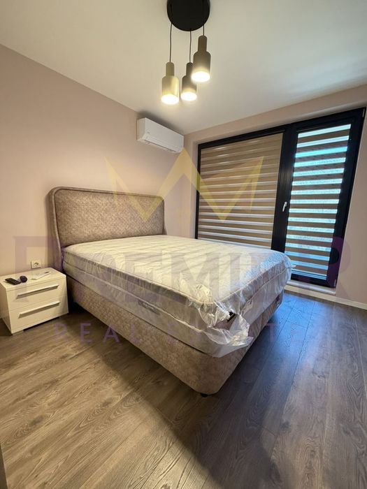 Дава се под наем Двустаен апартамент в Варна, Младост 1 - 62 кв.м за 578.34 € - Снимка #2